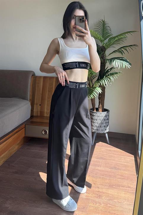 Siyah Lastik Detaylı Pantolon