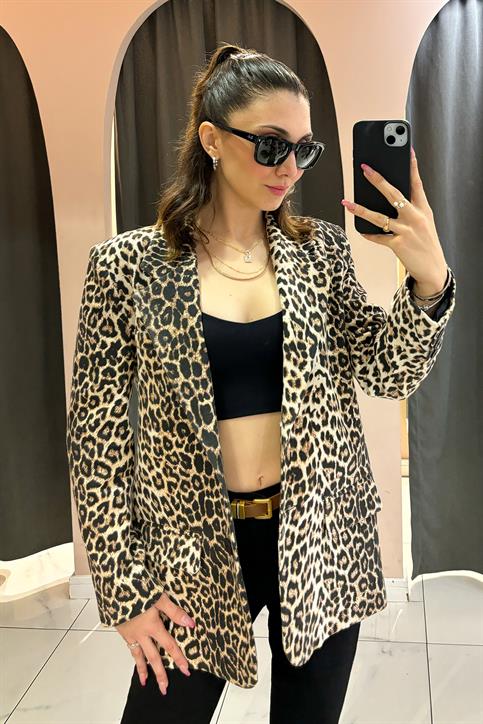 Siyah Leopar Desenli Ceket