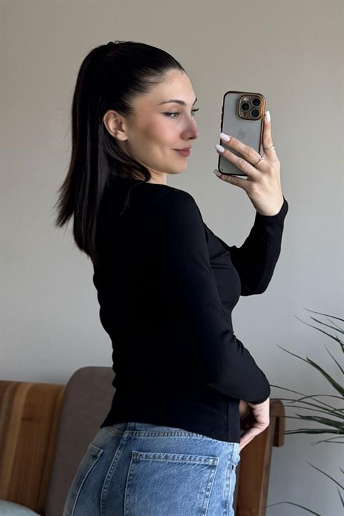 Siyah Önü Düğmeli Kaşkorse Bluz