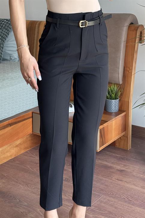Siyah Önü Flatolu Kemerli Pantolon