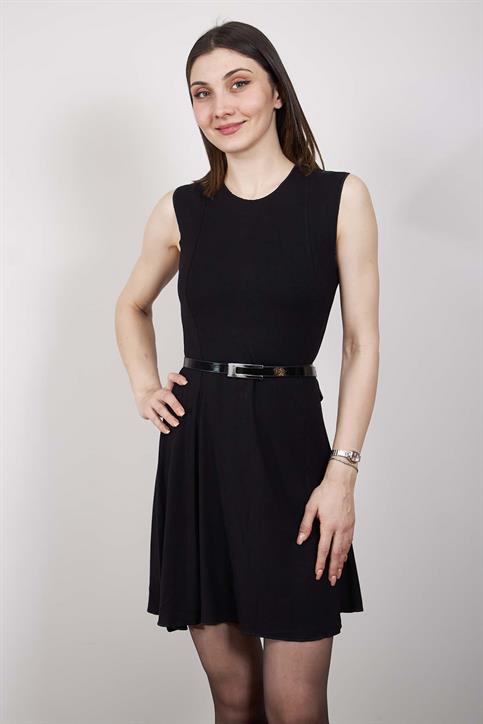 Siyah Sıfır Kol Elbise