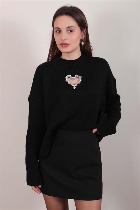 Siyah Taş İşlemeli Kalp Detaylı Kazak