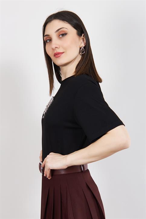 Siyah Taş Kalp İşlemeli Modal Karışımlı T Shirt