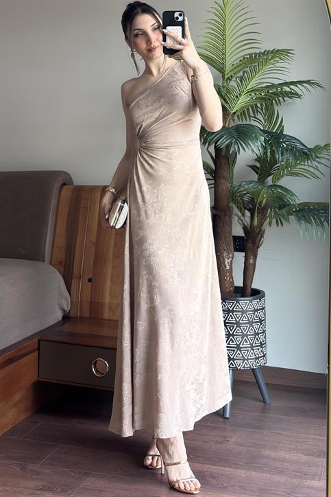 Taş Tek Omuz Dekolte Detaylı Kendinden Desenli Elbise