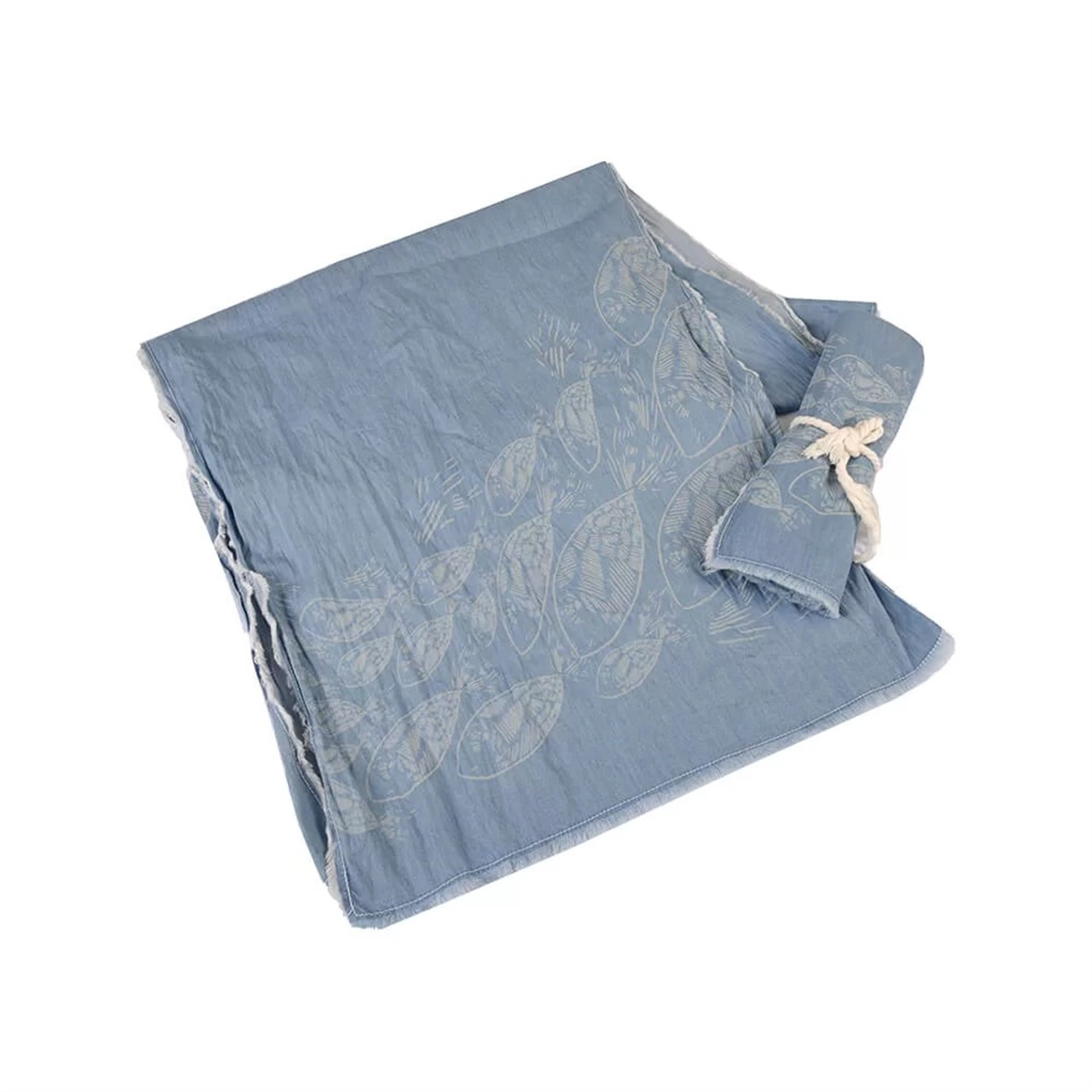 Koi Balık Desenli Buz Mavisi Denim Şal