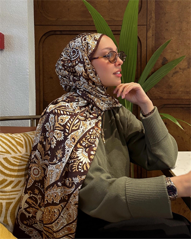 Betül'ün Acı Kahve Balamir Desen İpek Şal Tercihi