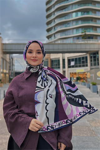 Betülün Pastel Mor Dila Desen İpek Şal Tercihi