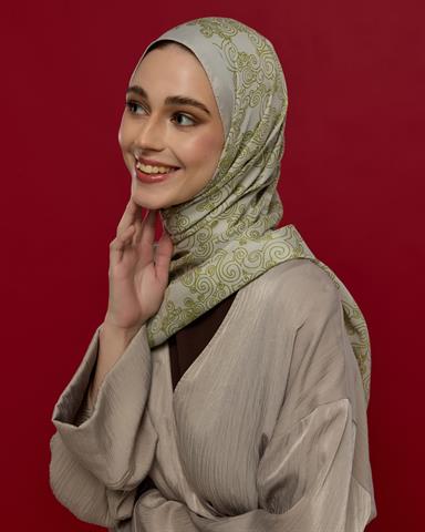 S-SARAYLI-40 Beyaz Işık & Altın Zeytin Saraylı Desen Şal