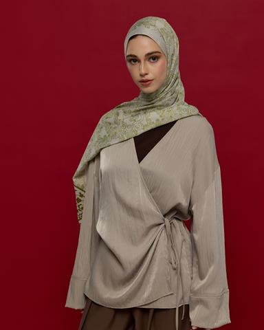 S-SARAYLI-40 Beyaz Işık & Altın Zeytin Saraylı Desen Şal