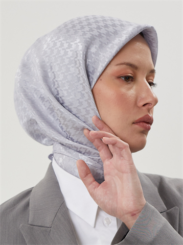 Gümüş Kazayağı Desen Parlak Jakar Eşarp