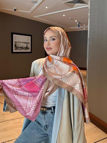 İthal Şeker Pembe & Pudra B Desen Twill İpek Şal 