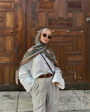 Bihter Koçun Kum Taşı Silk Nomads Vual İpek Şal Tercihi