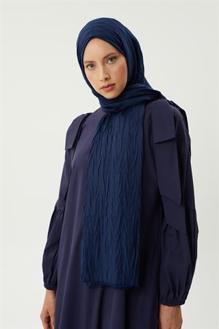 Feyza Hakyemezin Lacivert Piliseli Bambu Şal Tercihi