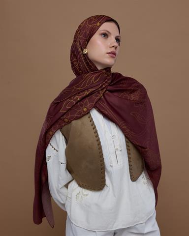 S-EFSUNLU-31 Tarçın Rüzgarı & Saf Altın Efsunlu Desen Şal