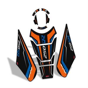 GP Kompozit CF Moto 250 SR 2020-2023 Uyumlu Tank Pad Seti Turuncu - Mavi