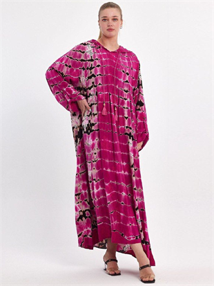 Pembe Elbise