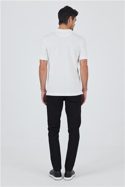 Krem Rengi Polo Yaka Kısa Kol Cepsiz Slim Fit Classic Pamuklu Tişört 1011250177