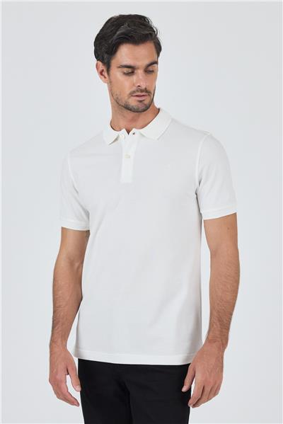 Krem Rengi Polo Yaka Kısa Kol Cepsiz Slim Fit Classic Pamuklu Tişört 1011250177