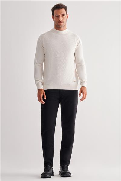 Açık Krem Yarım Balıkçı Yaka Uzun Kol Cepsiz Comfort Fit Classic Yünlü Triko Kazak 1012255209