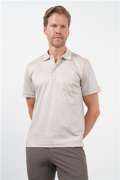 Bej-Beyaz Kendinden Desenli Polo Yaka Kısa Kol Cepli Comfort Fit Pamuklu Tişört 1011260152