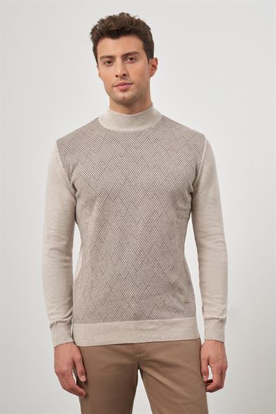 Bej Uzun Kol Kendinden Desenli Örme Yarım Balıkçı Yaka Classic Comfort Fit Triko 1012245159