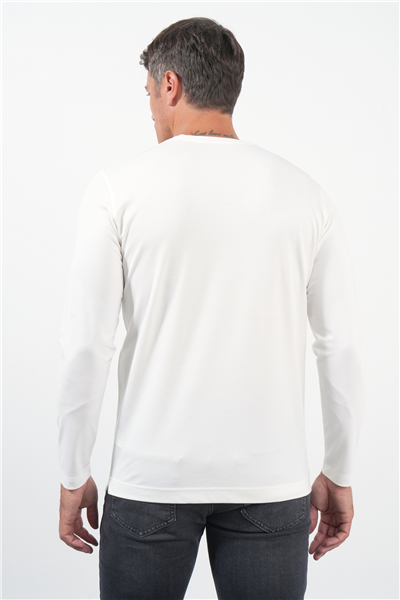 Beyaz Bisiklet Yaka Uzun Kol Örme Standart Fit Esnek Sweatshirt 1013260150