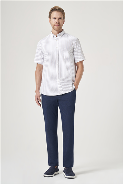 Beyaz-Bordo Düğmeli Yaka Kısa Kol Cepli Oxford Comfort Fit Pamuklu Gömlek 1004260187