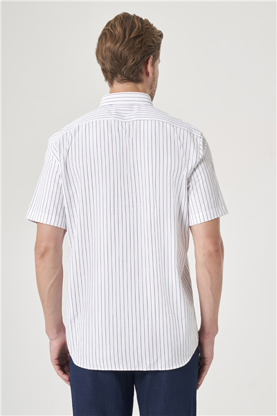 Beyaz-Bordo Düğmeli Yaka Kısa Kol Cepli Oxford Comfort Fit Pamuklu Gömlek 1004260187