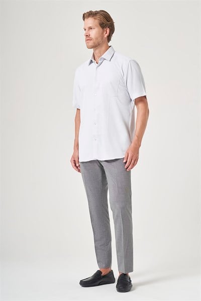 Beyaz-Gri Sert Yaka Kısa Kol Cepli Comfort Fit Pamuklu Gömlek 1004260189