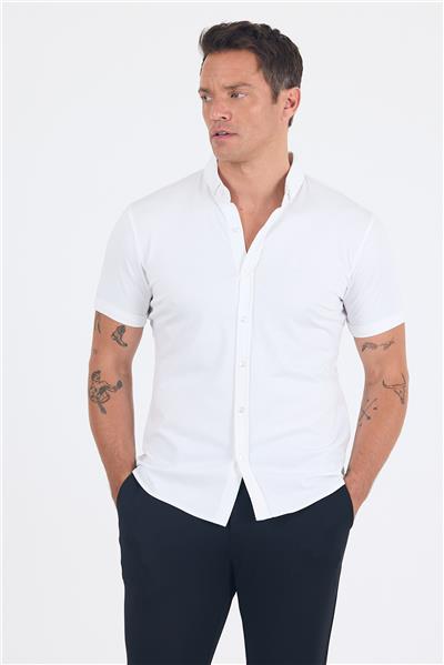 Beyaz italyan Düğmeli Yaka Kısa Kol Cepsiz Slim Fit Gömlek 1004250255