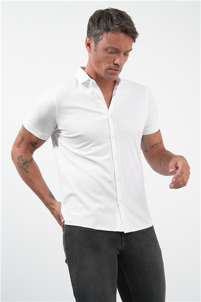Beyaz İtalyan Yaka Kısa Kol Cepsiz Slim Fit Pamuklu Gömlek 1004260158