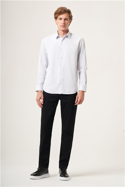 Beyaz-Lacivert Sert Yaka Slim Fit Pamuklu Gömlek 1004265123