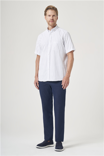 Beyaz-Mavi Düğmeli Yaka Kısa Kol Cepli Oxford Comfort Fit Pamuklu Gömlek 1004260187