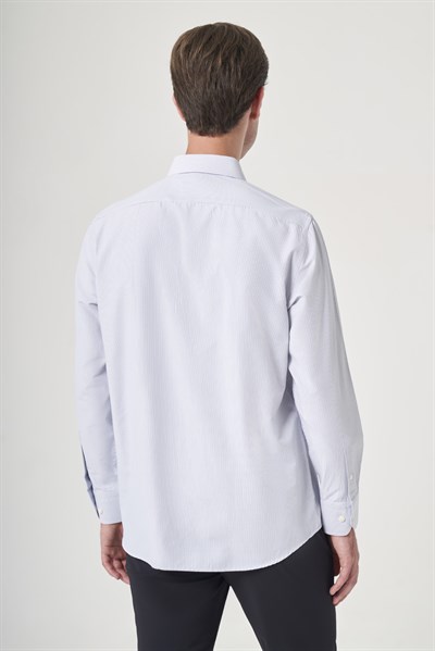 Beyaz-Mavi Sert Yaka Uzun Kol Cepli Comfort Fit Pamuklu Gömlek 1004260223