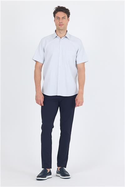 Beyaz Sert  Yaka Kısa Kol Cepli  Comfort Fit Cls Gömlek 1004250260