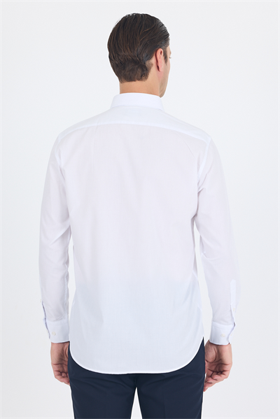 Beyaz Sert Yaka Uzun Kol Cepsiz Comfort Fit Pamuklu Gömlek 1004255287