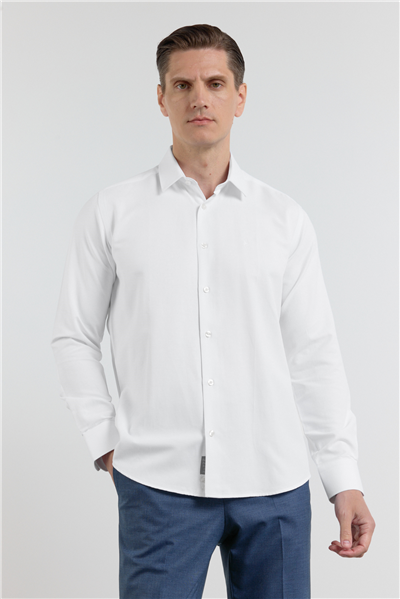 Beyaz Sert Yaka Uzun Kol Cepsiz Slim Fit Pamuklu Gömlek 1004255284
