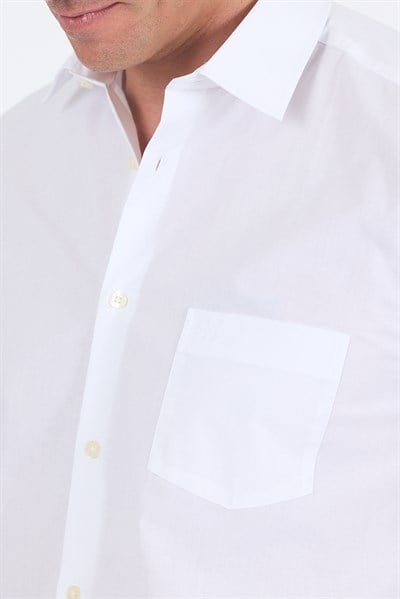 Beyaz Sert Yaka Uzun Kol Comfort Fit Pamuklu Gömlek 1004265002
