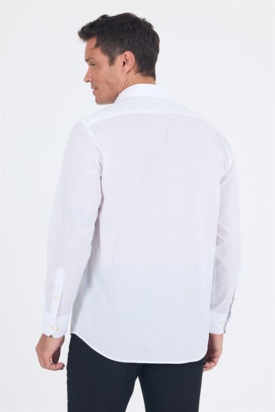 Beyaz Sert Yaka Uzun Kol Comfort Fit Pamuklu Gömlek 1004265002
