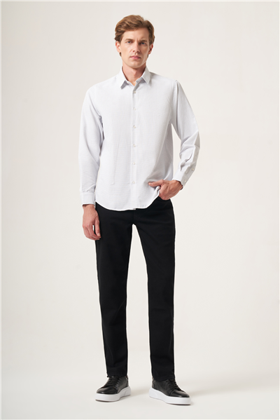 Beyaz-Siyah Sert Yaka Slim Fit Pamuklu Gömlek 1004265123