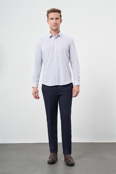 Beyaz Uzun Kol Çizgili Desen Oxford Sert Yaka Cepsiz Pamuklu Classic Slim Fit Gömlek 1004245206