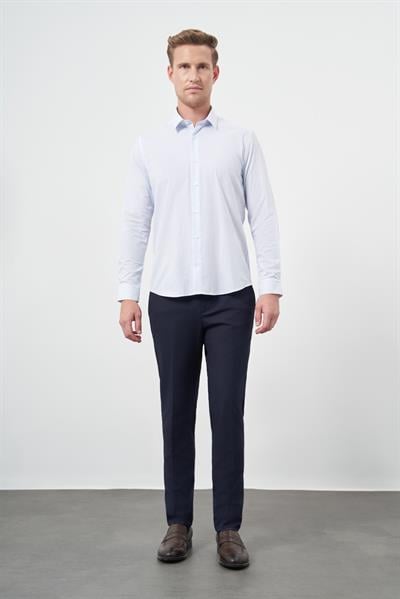 Beyaz Uzun Kol Çizgili Desen Oxford Sert Yaka Cepsiz Pamuklu Classic Slim Fit Gömlek 1004245206