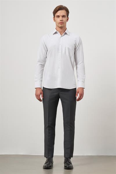 Beyaz Uzun Kol Kareli Desen Bez Ayağı Sert Yaka Cepli Pamuklu Classic Comfort Fit Gömlek 1004245163