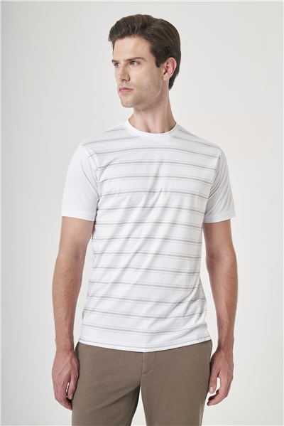 Beyaz-Vizon Bisiklet Yaka Kısa Kol Cepsiz Slim Fit Pamuklu Tişört 1011260160