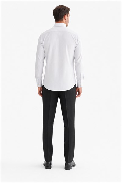 Beyaz Yarım İtalyan Yaka Uzun Kol Cepsiz Slim Fit Cls Gömlek 1004255174