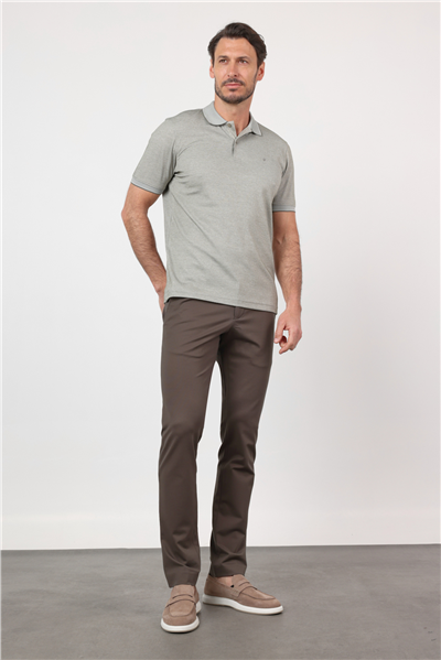 Haki Polo Yaka Kısa Kol Cepsiz Comfort Fit Pamuklu Tişört 1011260153