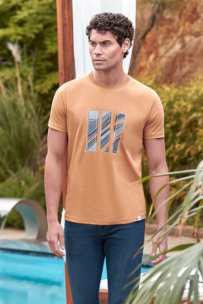 Hardal Baskılı Bez Ayağı Bisiklet Yaka %100 Pamuk Casual Slim Fit Dar Kesim Tişört 1011240165