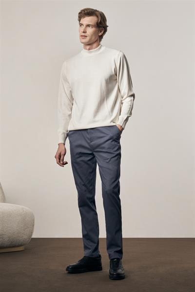 İndigo Mavi Yan Cep Düz Paça Pamuklu Comfort Fit Chino Casual Pantolon 1003255166