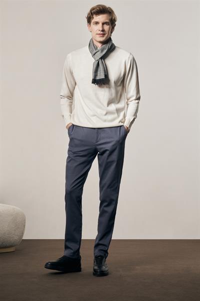 İndigo Mavi Yan Cep Düz Paça Pamuklu Comfort Fit Chino Casual Pantolon 1003255166