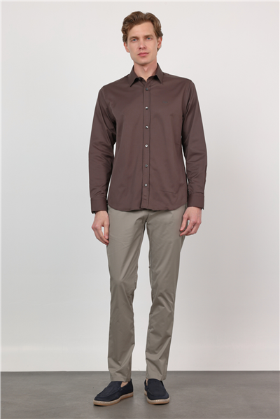 Kahverengi Sert Yaka Uzun Kol Cepsiz Slim Fit Pamuklu Gömlek 1004260213